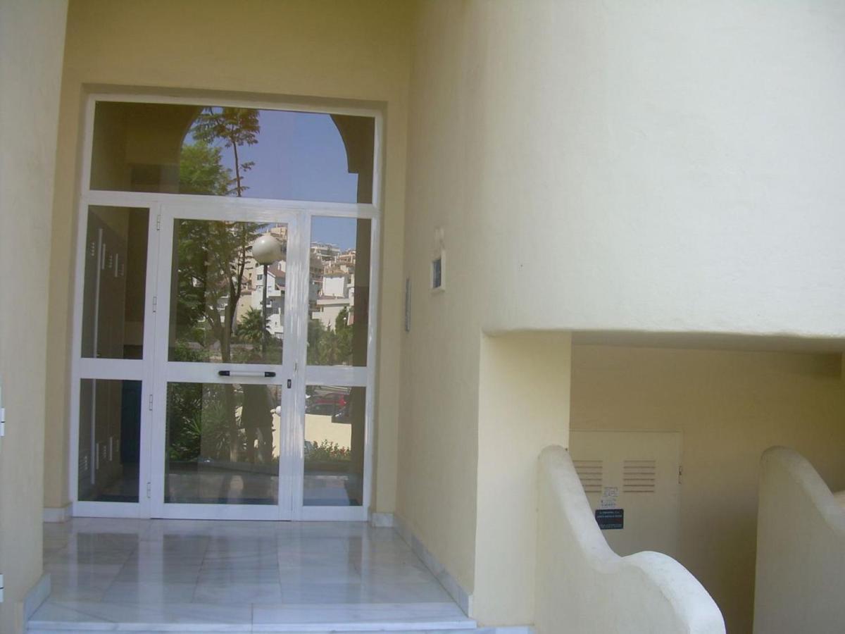 Holidays2Benalmadena Torrequebrada Sea View Front Beach With Pool Parking & Terraces Exteriér fotografie