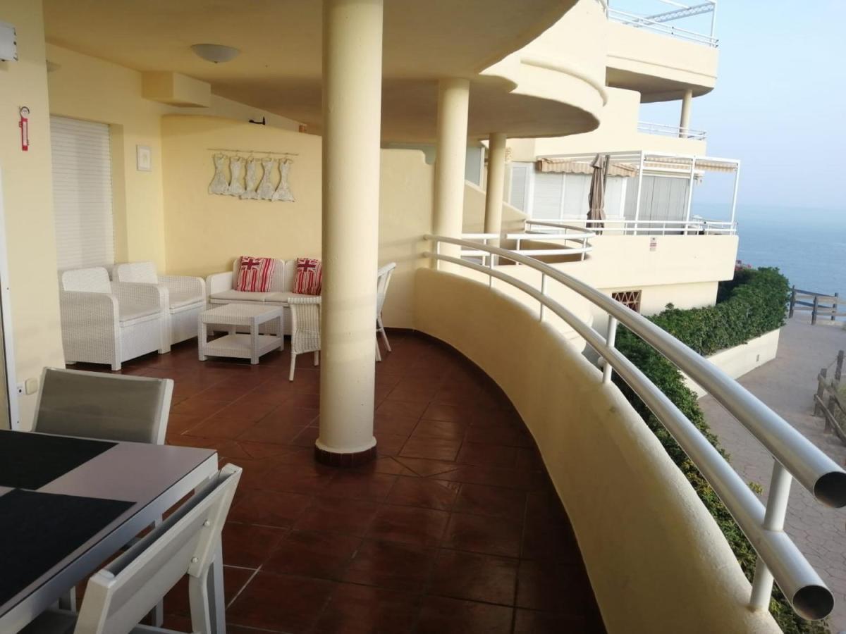 Holidays2Benalmadena Torrequebrada Sea View Front Beach With Pool Parking & Terraces Exteriér fotografie