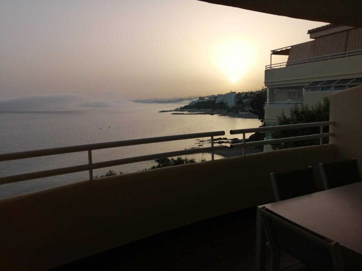 Holidays2Benalmadena Torrequebrada Sea View Front Beach With Pool Parking & Terraces Exteriér fotografie